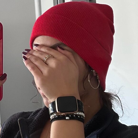 Red beanie - Picture 3 of 4